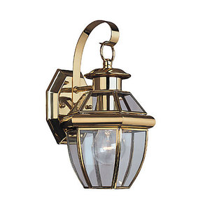 GL803702 Lancaster Entrance Outdoor Wall Light - Polished Brass